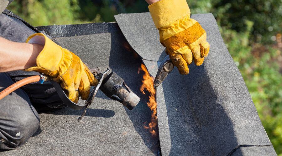Expert new roof installation services in Thompson, CT